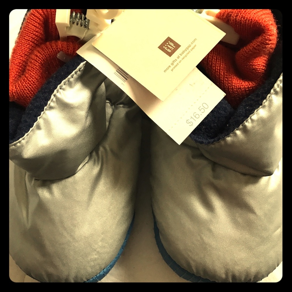 Toddler Slippers size 7/8 NWT Baby Gap astronaut